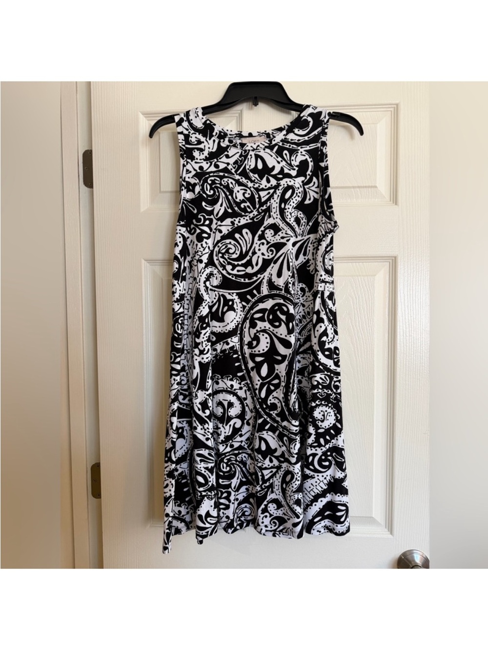 LOFT Black and White Paisley Sleeveless Swing Dress